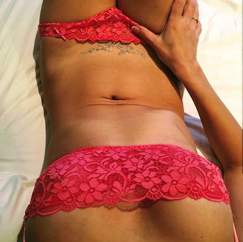 , 22 Latino/Hispanic female escort, Orlando
