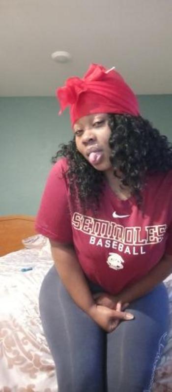 Niya, 24  female escort, Orlando