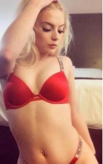 Lexi, 24  female escort, Orlando