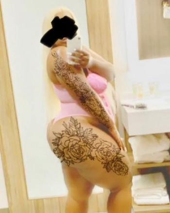Kira, 24  female escort, Orlando