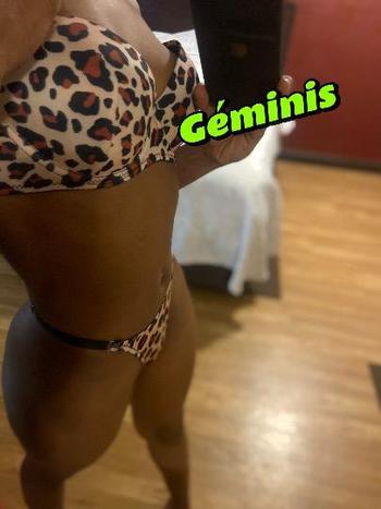 Geminis, 23  female escort, Orlando