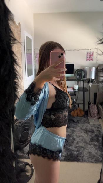Madam Mamii, 26  female escort, Orlando