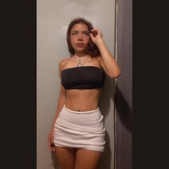 Karla , 21  female escort, Orlando