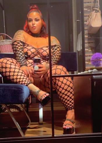 Nat, 31  female escort, Orlando