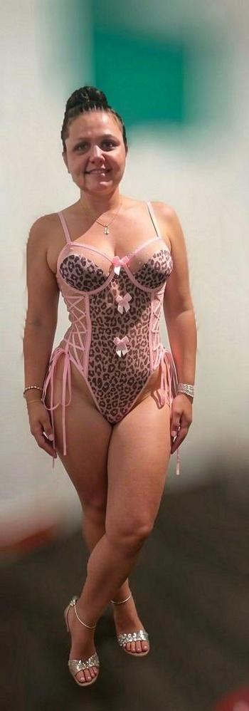Nikki , 38  female escort, Orlando